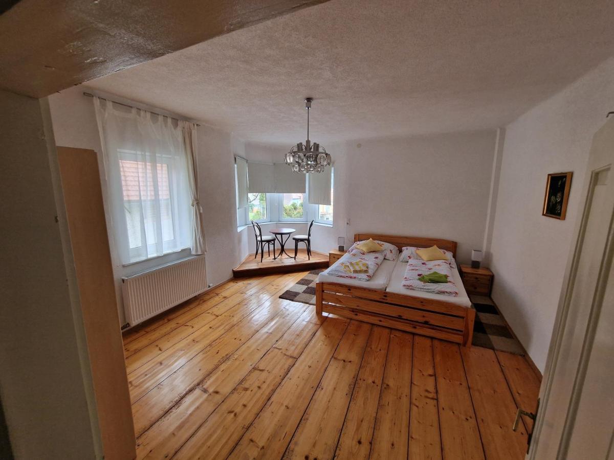 Hotel Lerchenhof à Friesach  Extérieur photo